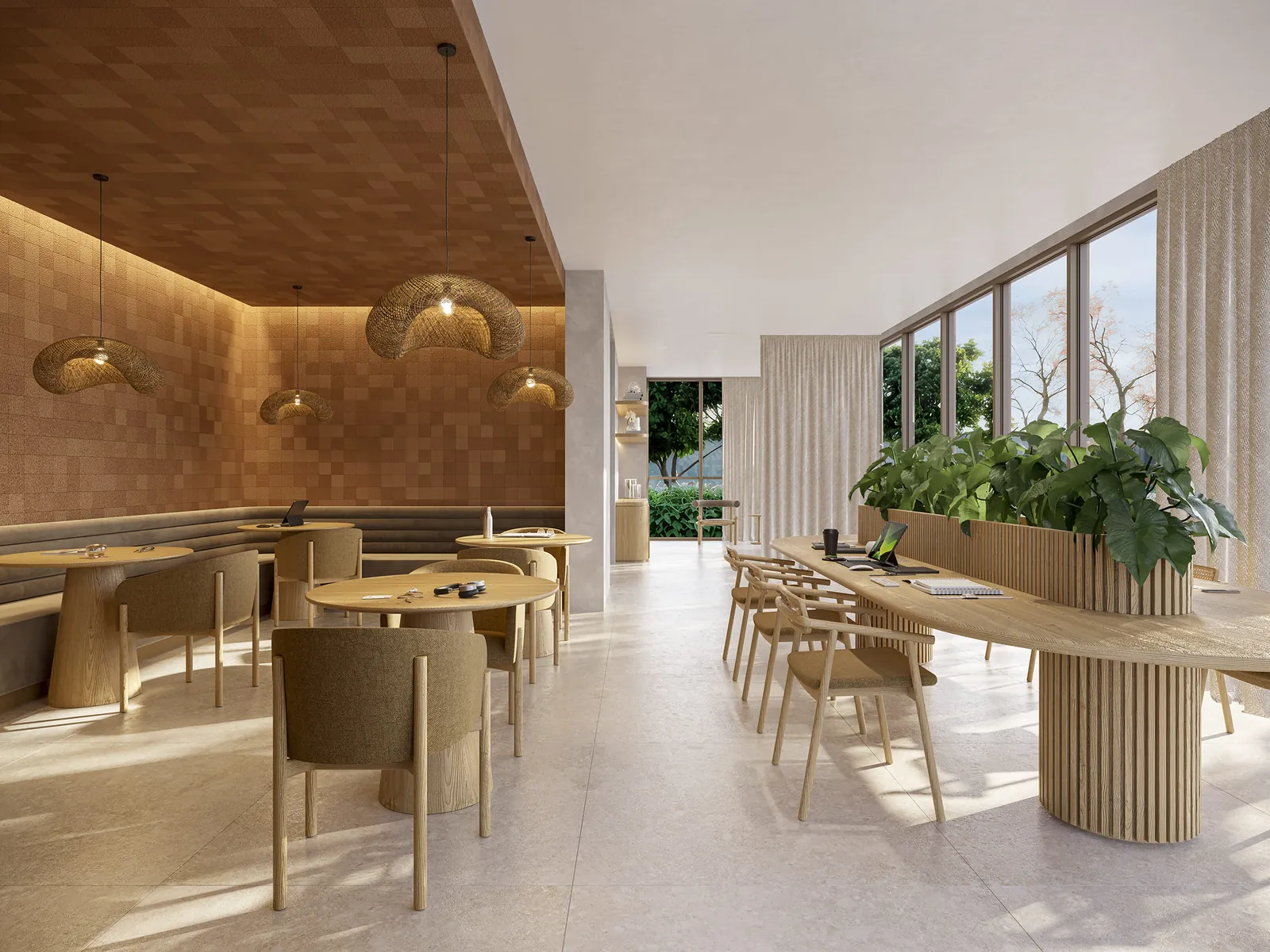 Coworking com mesas de madeira, luminárias e jardim