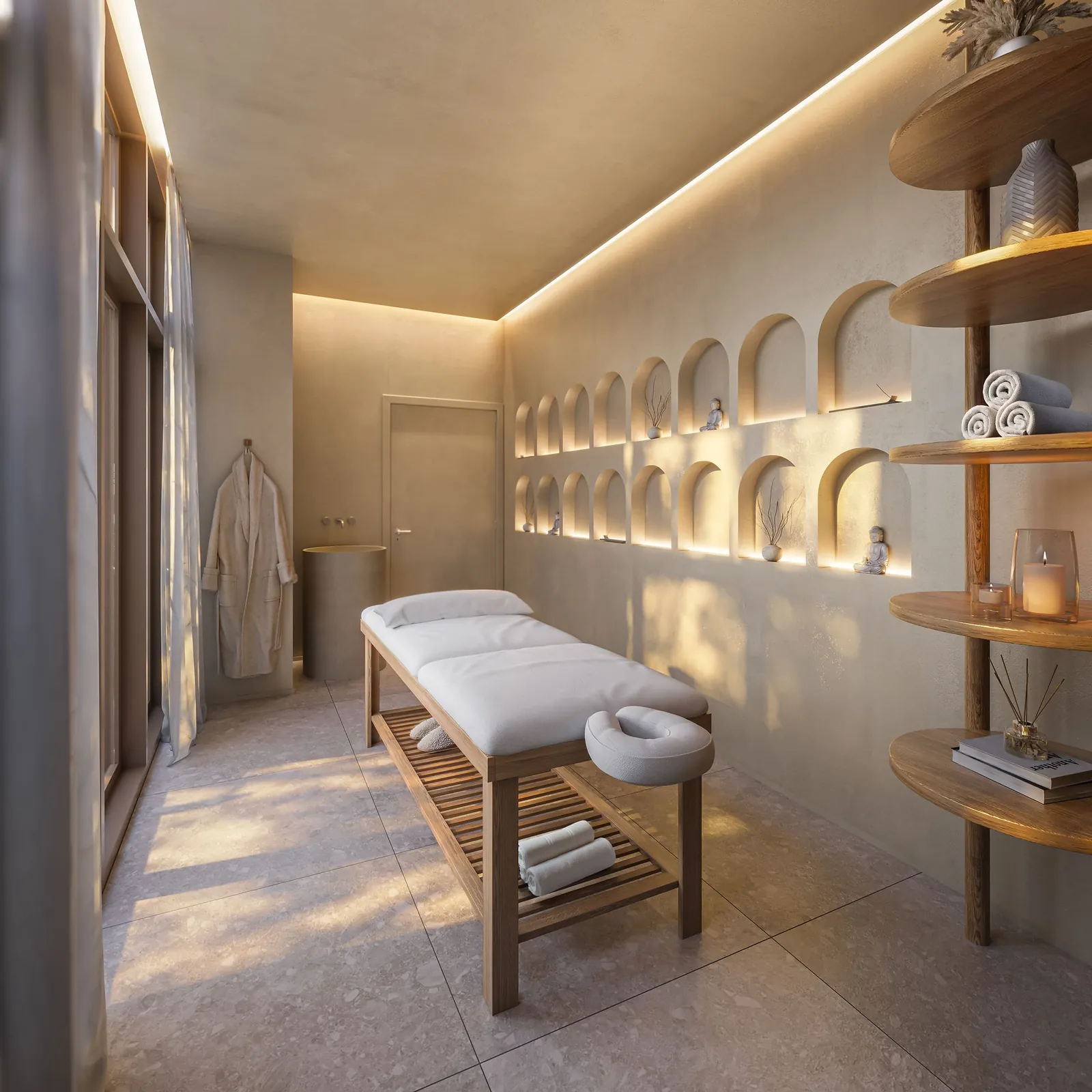 Sala de massagem com maca, nichos iluminados e madeira