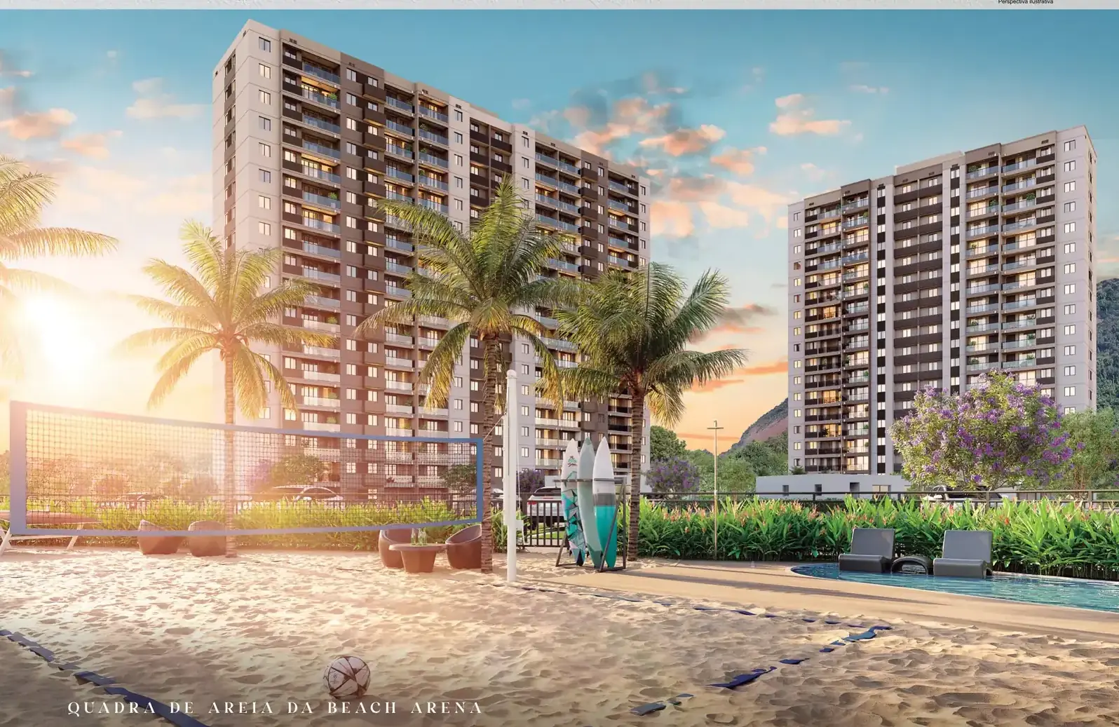 Beach Arena com prainha, coqueiros e quadra de areia, com os prédios ao fundo