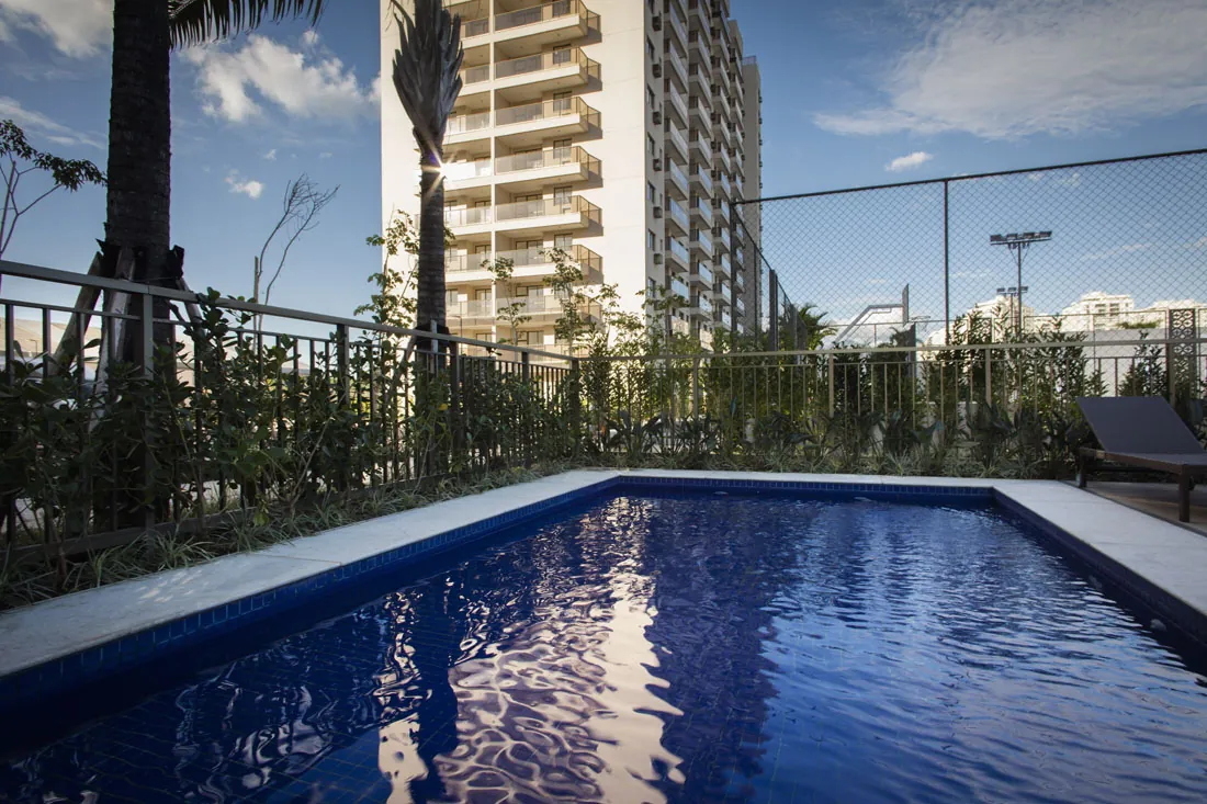 A piscina de raia do Like com a torre ao fundo