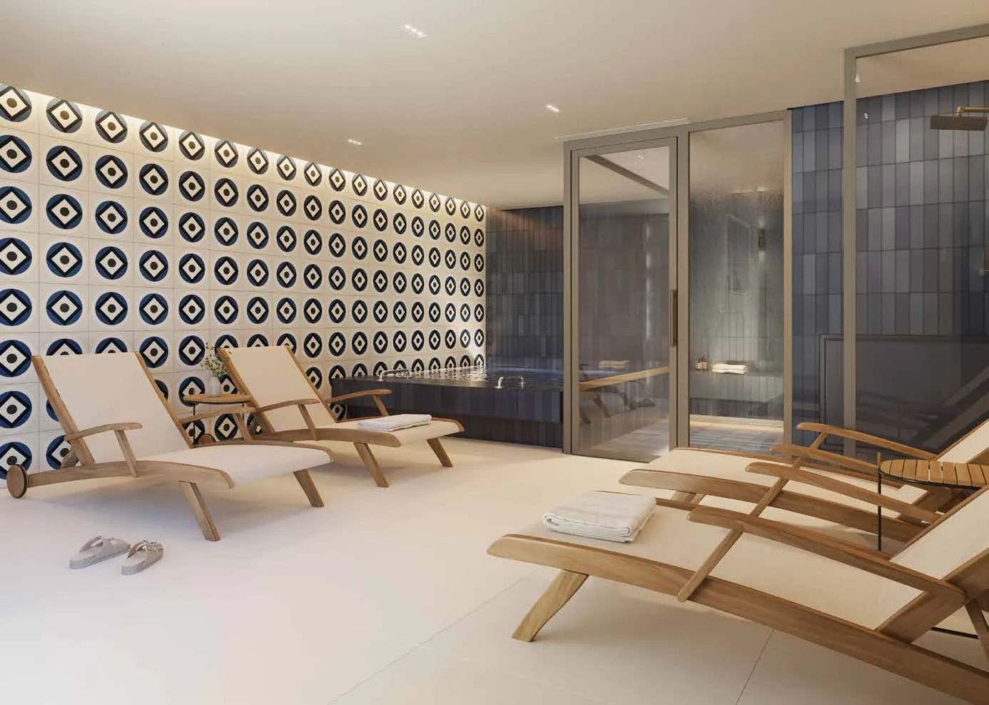 O spa do Oba Urca, com espreguiçadeiras e parede de azulejos art déco